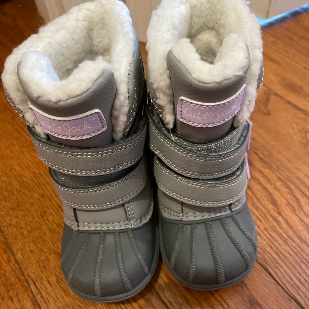 Cat&jack snow boots